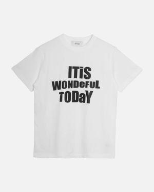 WONDEFUL DAY Tシャツ