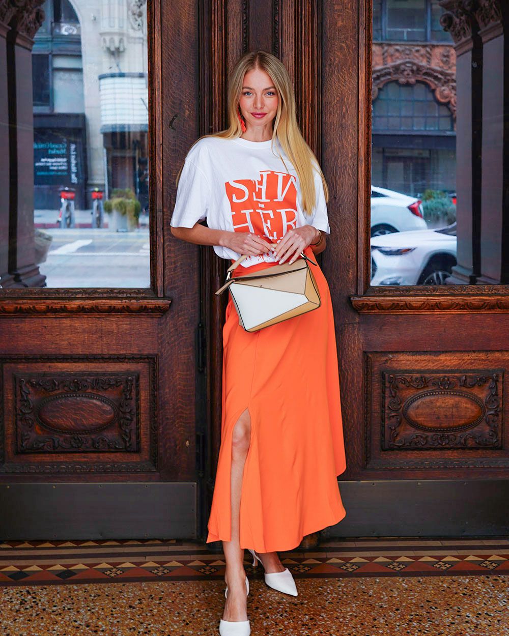 H BRUSH Tシャツ